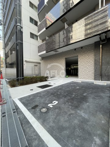 エスリード難波ザ・ブライトの駐車場|エスリード難波ザ・ブライト　敷地内駐車場