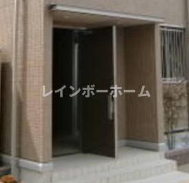 シーバス　A館のエントランス