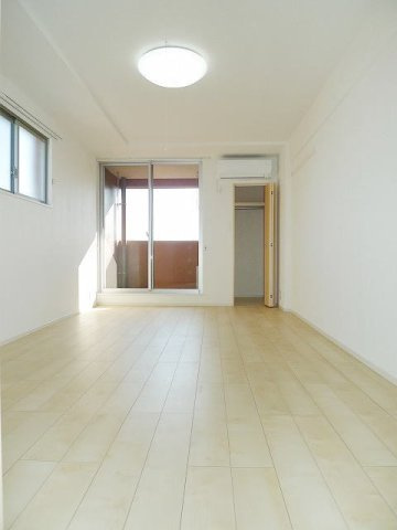 ヒルズ小平の内装|内装は落ち着いています