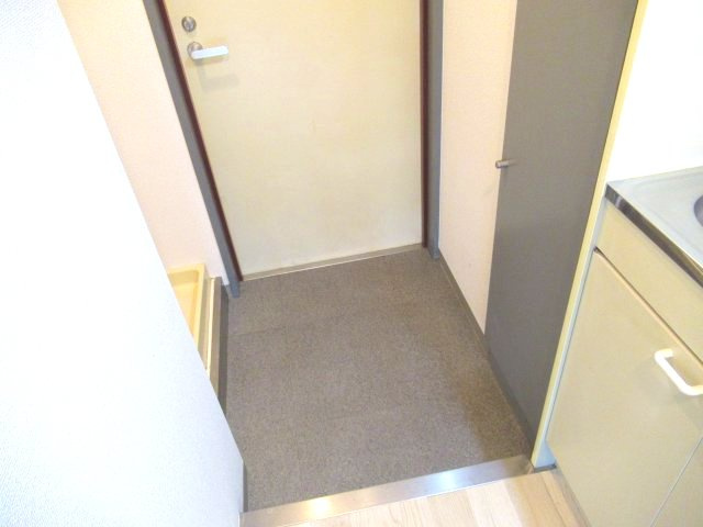 サンクスパレ南巽の玄関