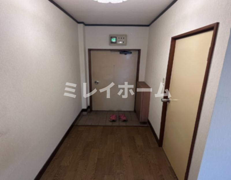 グリーンハウスの玄関