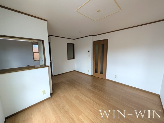サンヒルズ西町Ⅰの居間・リビング