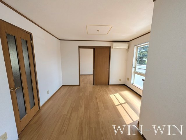 サンヒルズ西町Ⅰの居間・リビング