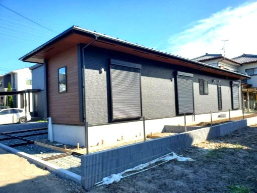 深谷市西島　人気の平家‼　土地広々64坪超‼の庭