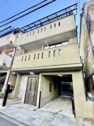佐太東町2丁目　中古一戸建ての外観|新しい生活にいかがでしょうか？外観はお住まいの顔になります。こだわりたいポイントですね。外壁塗装や屋根塗装のご相談も承っております。
■現地内覧・資金計画相談・住宅ローン相談もお問合せ受付中■