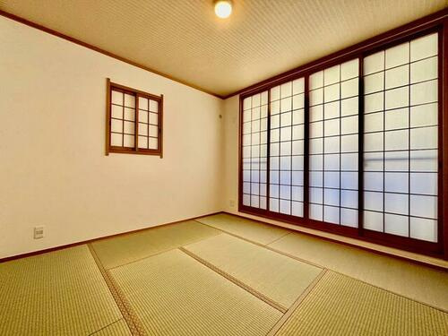 佐太東町2丁目　中古一戸建ての和室|和室6.1帖
■物件内覧・資金計画相談・住宅ローン相談、リフォーム相談、お問合せ受付中■
※当日・翌日のご内覧、ご相談はお電話でのお問合せがスムーズです！