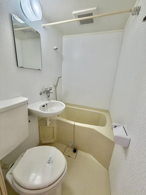 ライオンズマンション石川町第２の浴室