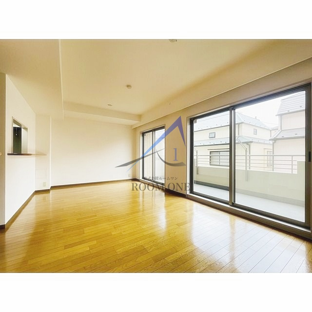 コート　メドウの居間・リビング|洋室のお部屋です。