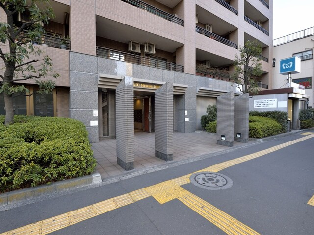 クリオ三ノ輪壱番館のエントランス|クリオ三ノ輪壱番館：「三ノ輪」駅徒歩１分！