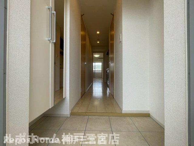 アシストみなと元町の玄関