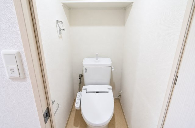 エステムプラザ名古屋駅前プライムタワーのトイレ|※同物件他部屋写真
反転、色違いの場合有
現況優先