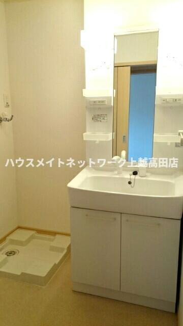 ビレッジケイツⅢの洗面所|洗髪洗面化粧台