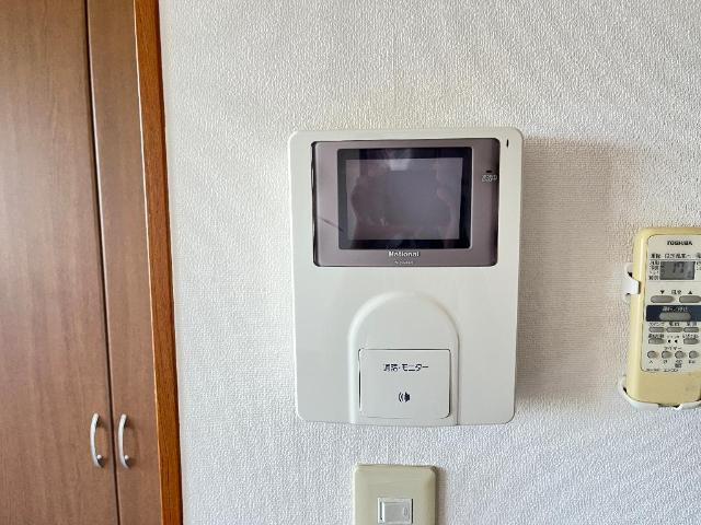 エスポアールの内装|カメラ付インターホン