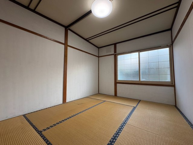 緑ヶ岡6-6-5借家の内装
