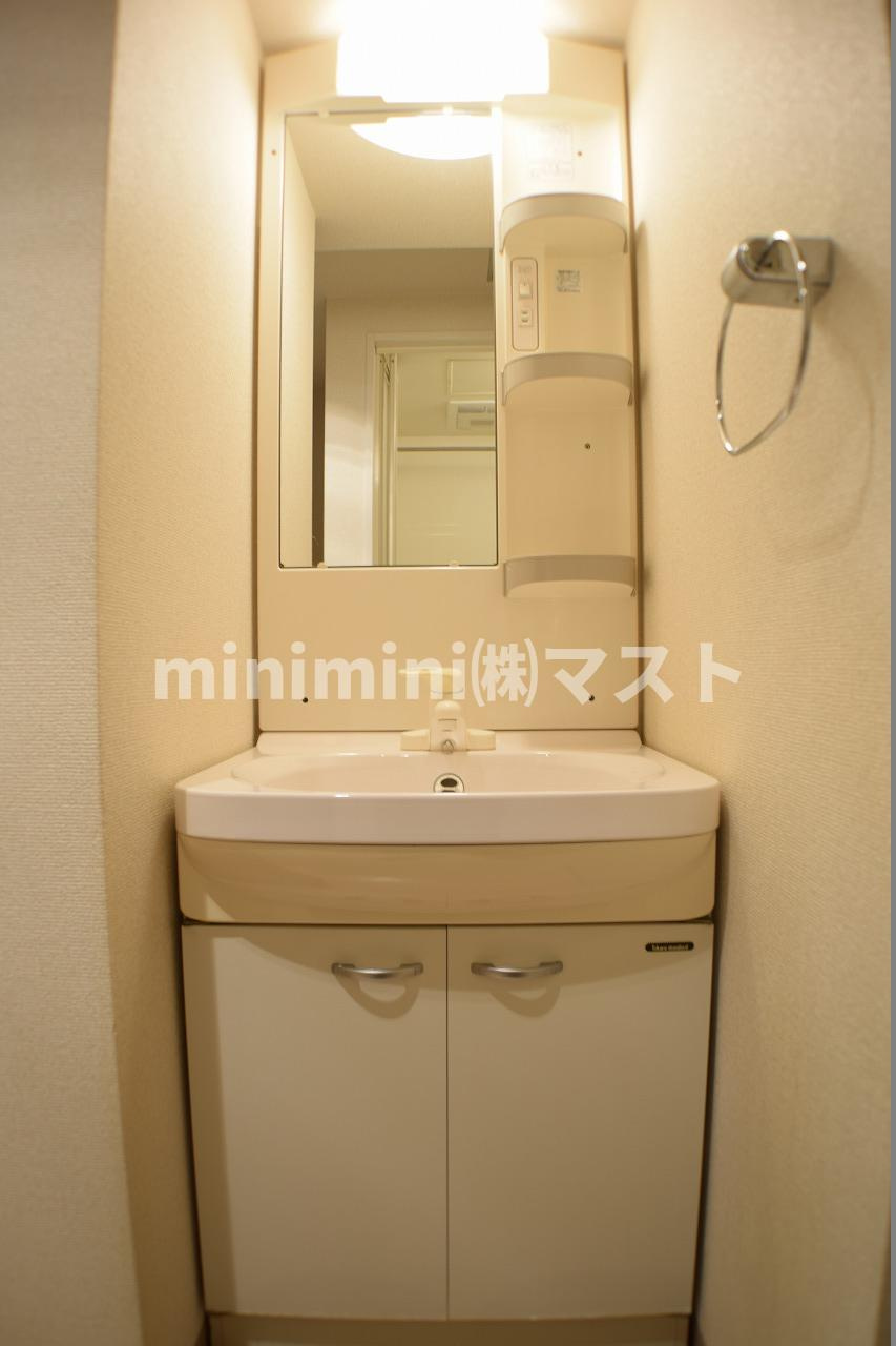 レジデア西本町の洗面所