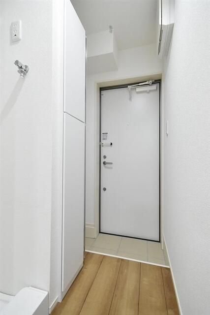 サザンフロント六町の玄関