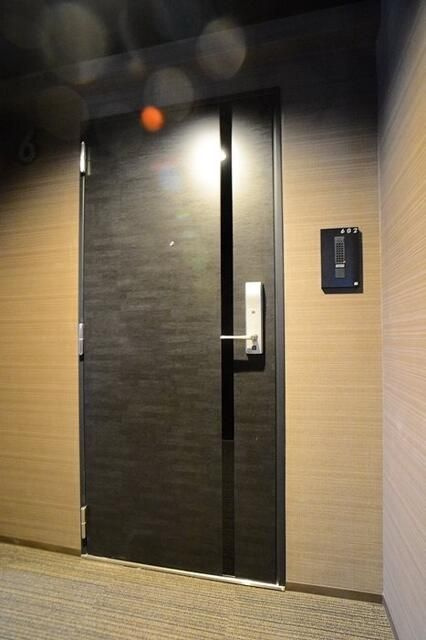 ステージファースト田端アジールコートの玄関