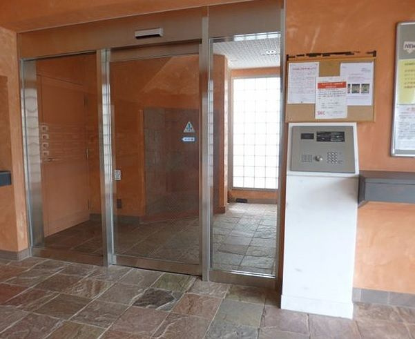 DOMUSのエントランス