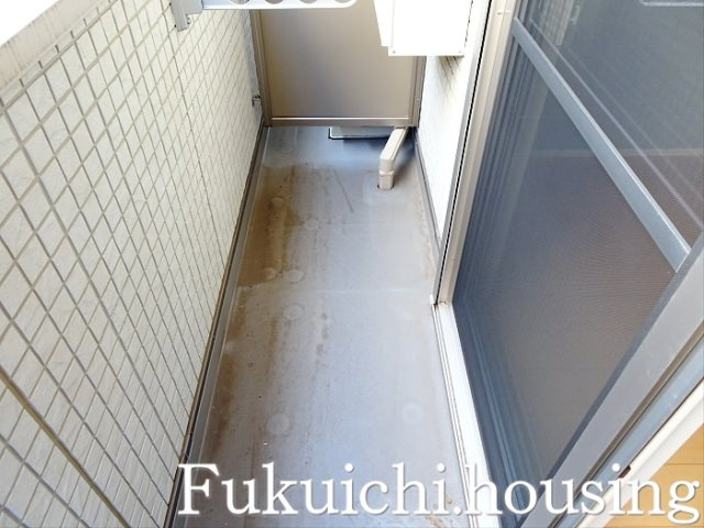 フラット明大前のバルコニー