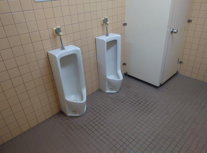 江戸川区新堀２丁目の倉庫のトイレ