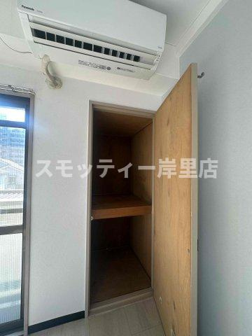 コスモレジデンス住之江の収納