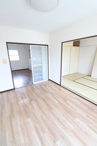 ヴィレッジⅡの洋室|※別号室の写真です。現況優先となります。