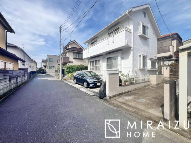 【前面道路含む現地写真】 | 陽の光をたっぷりと浴びながら気持ち良く生活が出来ます。夢のマイホーム、夢ではなく実現出来ます！見学・ご相談等、お気軽にご連絡下さい。