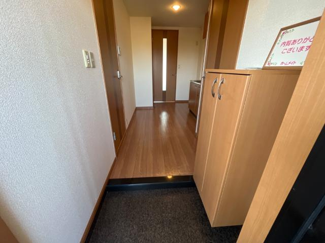 Ｓｈｉｎｅ　Ｈｉｌｌの玄関|玄関