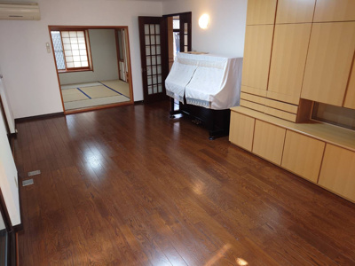 【居間・リビング】 | 西日暮里4丁目戸建 | 使いやすい居間です