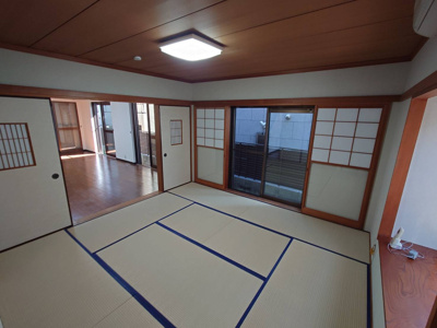 【和室】 | 西日暮里4丁目戸建 | 一階リビングに続く和室です