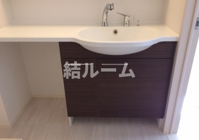 練馬区早宮１丁目のアパートの洗面所