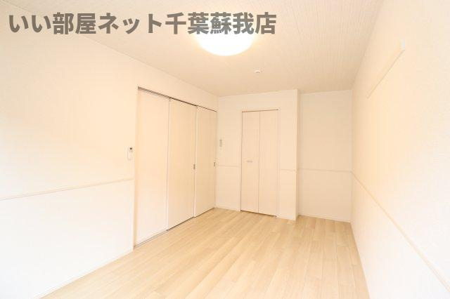 レジデンス・Ｋの洋室|明るい洋室です