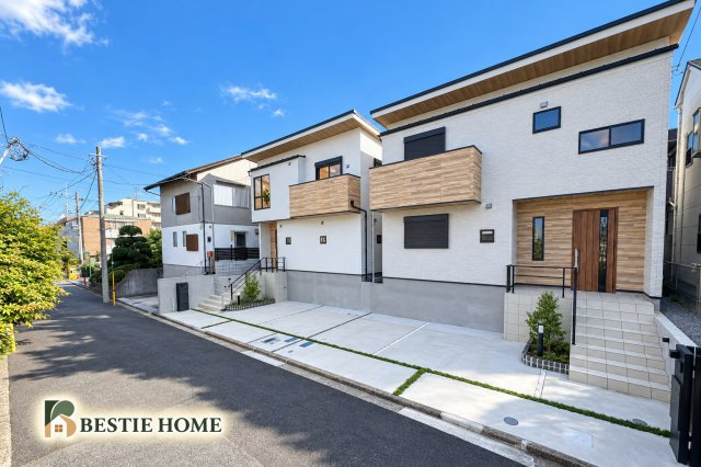 ■BESTie100■岸根公園駅徒歩10分　LDK23帖♪の外観|建物外観を気になさる方へ、見た目の良い物件です。
