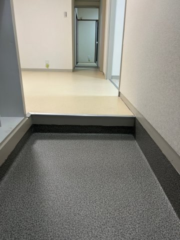 ネオライフマンション高槻の玄関