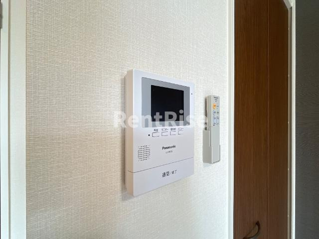 プランドール Ｆの内装|カメラ付インターホン