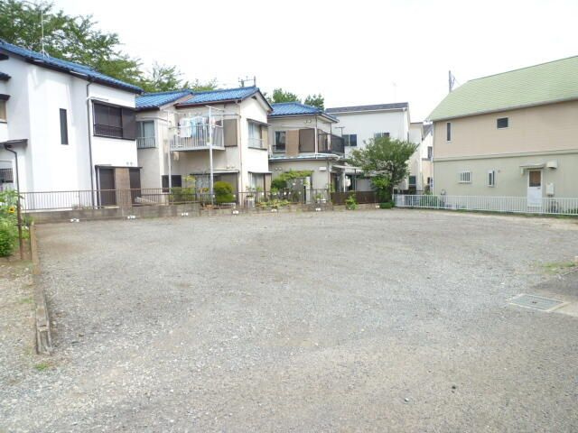 ハイツセドルⅡの駐車場