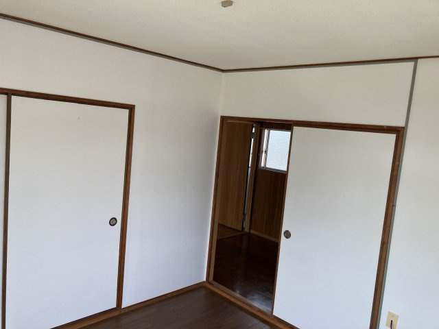 東須恵A貸家の洋室