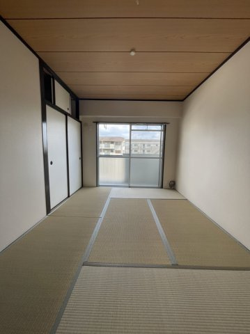 藤コーポラスの洋室