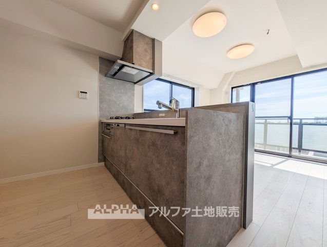 ライオンズガーデン東村山のキッチン|【Kitchen Comfort】◆毎日の料理をもっと楽しく◆新規交換予定のシステムキッチン。調理から後片付けまでの動線を考えながら、毎日の食事づくりを楽しめるキッチンスペースです。
