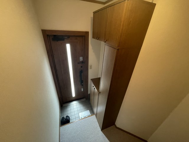 加島ツーフォーの玄関