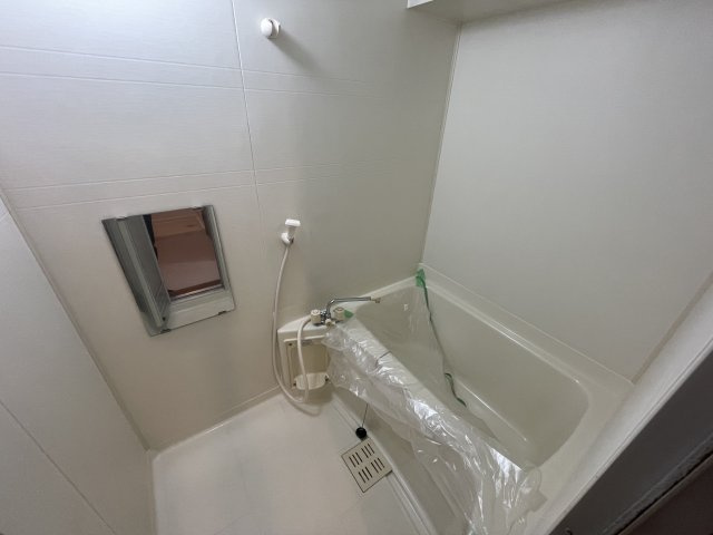 加島ツーフォーの浴室