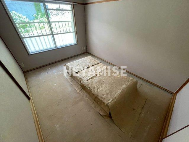 西山ハイツA棟のその他|反転間取りの別号室のお部屋です