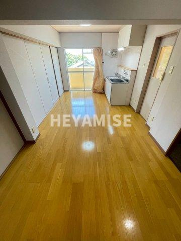 西山ハイツA棟のその他|反転間取りの別号室のお部屋です