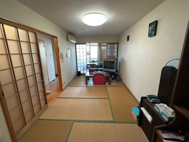 西条市大町1654-3　店舗の和室|【和室】