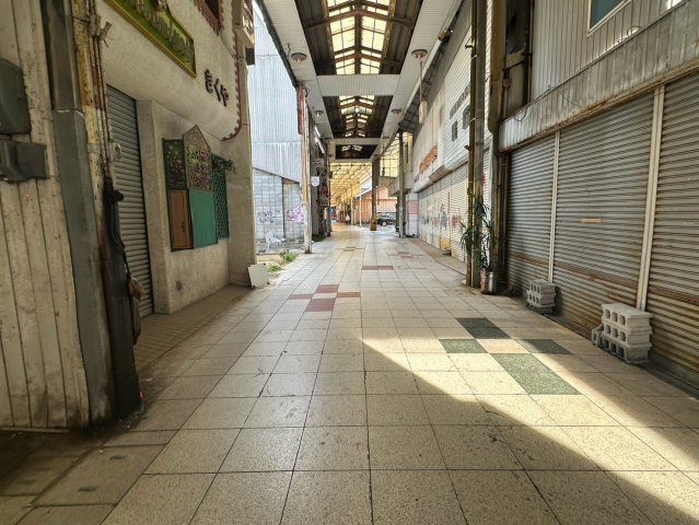 西条市大町1654-3　店舗の周辺|【周辺】西側道路