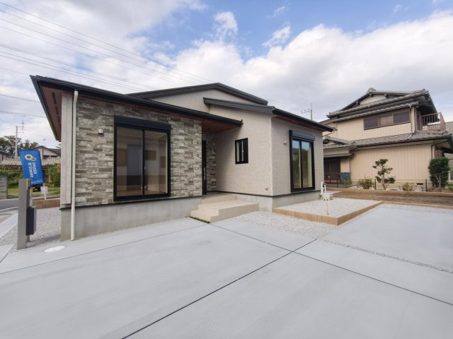 行田市富士見町2丁目　人気の平家　土地広々72坪超