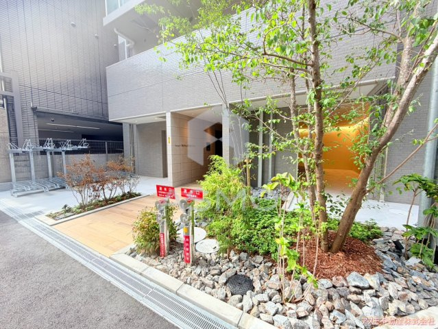 【エントランス】 | ArtizA南船場