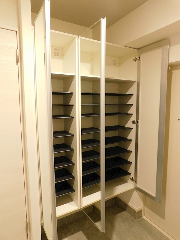 コンプレート古船場 の収納