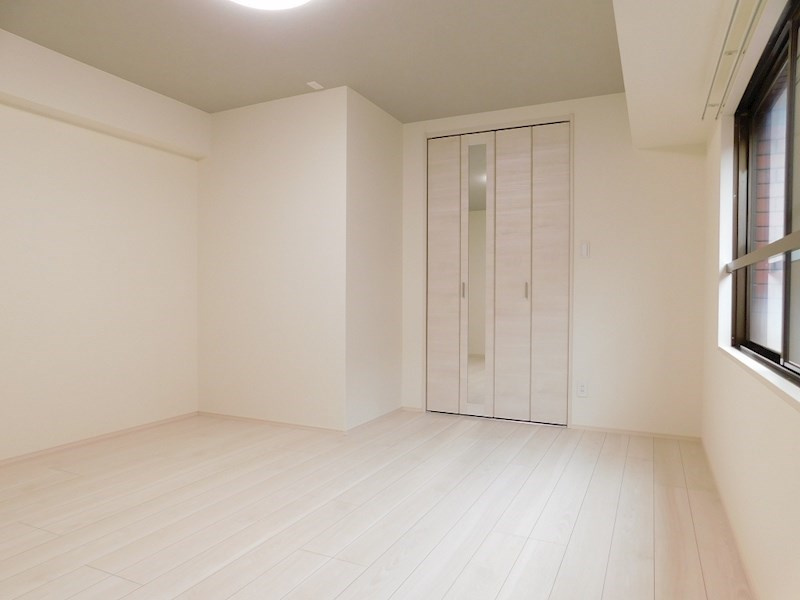 コンプレート古船場 の洋室