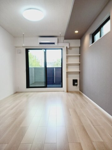 ヒカルサ北坂戸の居間・リビング|ゆったりとした居間です